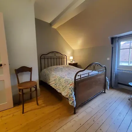 Chez Emile 2 Avec Jardin Prive Semesterbostad Humes-Jorquenay