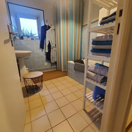 Semesterbostad Chez Emile 2 Avec Jardin Prive Humes-Jorquenay