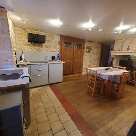 Chez Emile 2 Avec Jardin Prive