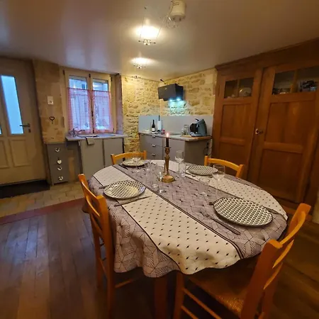 Ferienhaus Chez Emile 2 Avec Jardin Prive