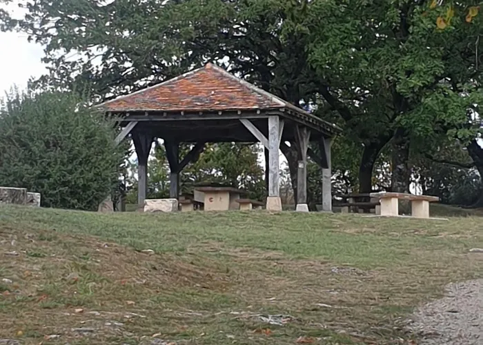 Vakantiehuis Chez Emile 2 Avec Jardin Prive